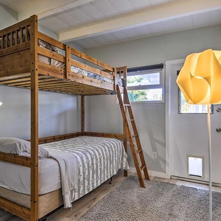 Remodeled Ventura Beach Home with Yard&Fire Pit! Exterior foto