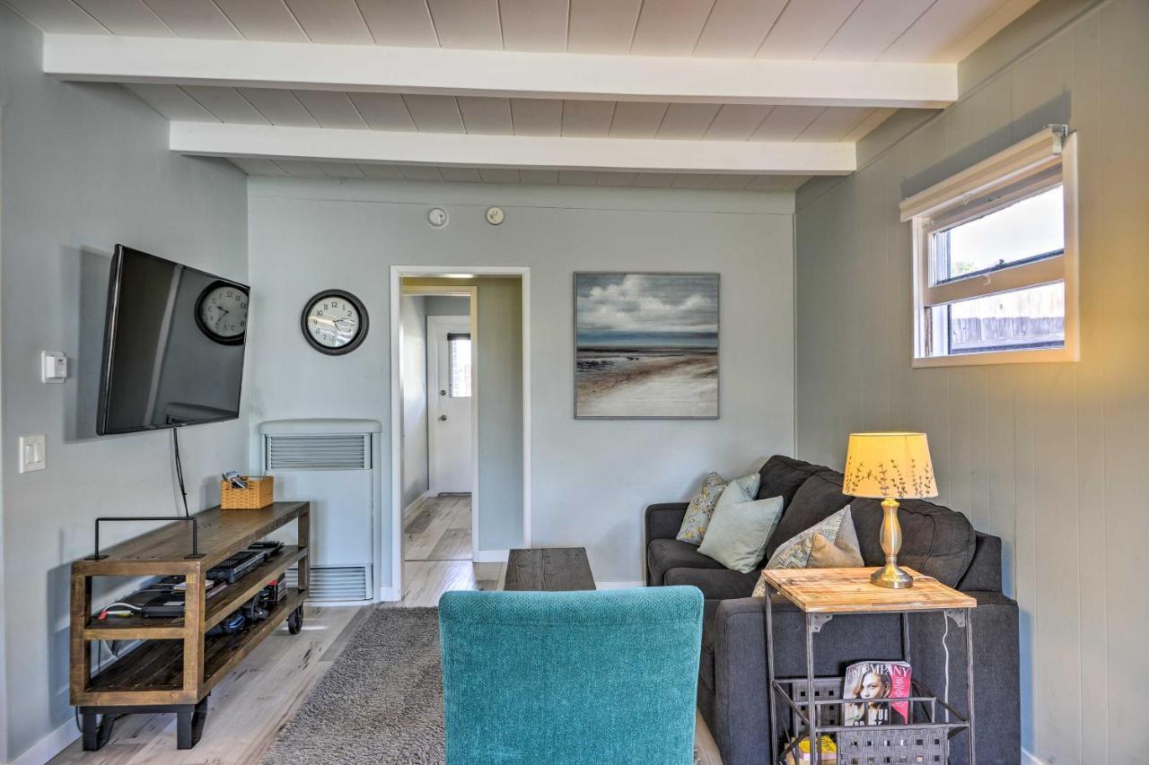 Remodeled Ventura Beach Home with Yard&Fire Pit! Exterior foto
